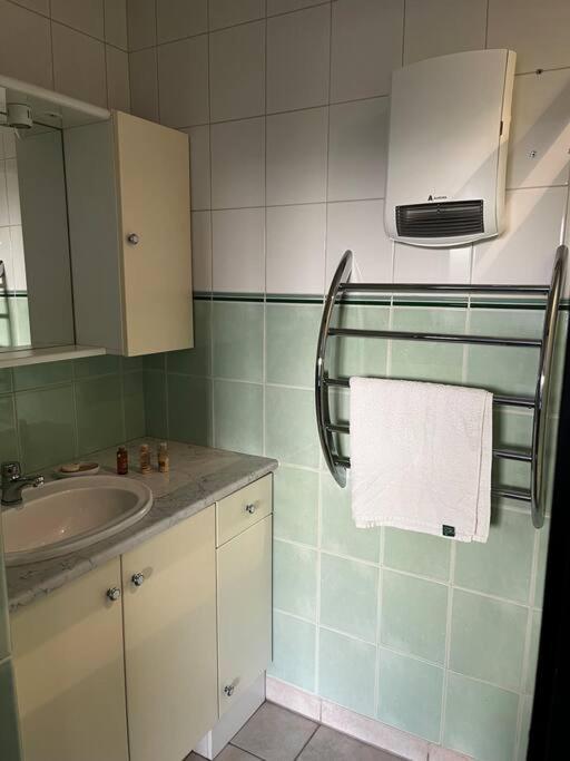 Appartement De 80M2 Refait A Neuf Bezannes エクステリア 写真